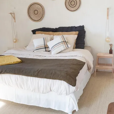 D'hotes Guillaumand Bed & Breakfast